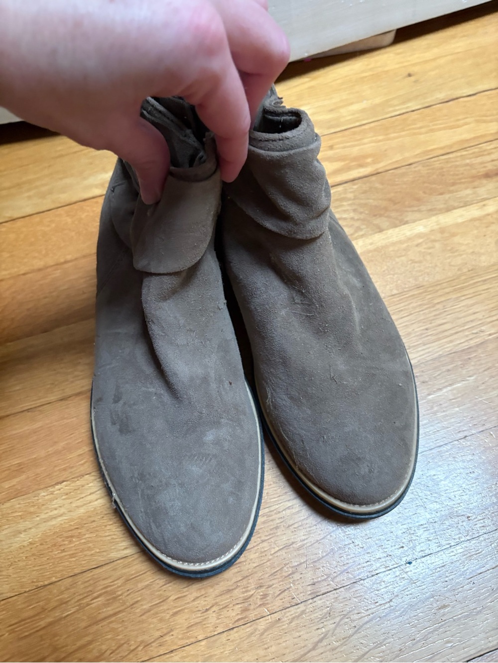Clarks Sharon Salon Olive Suede Ankle Boots Women’s Size 7